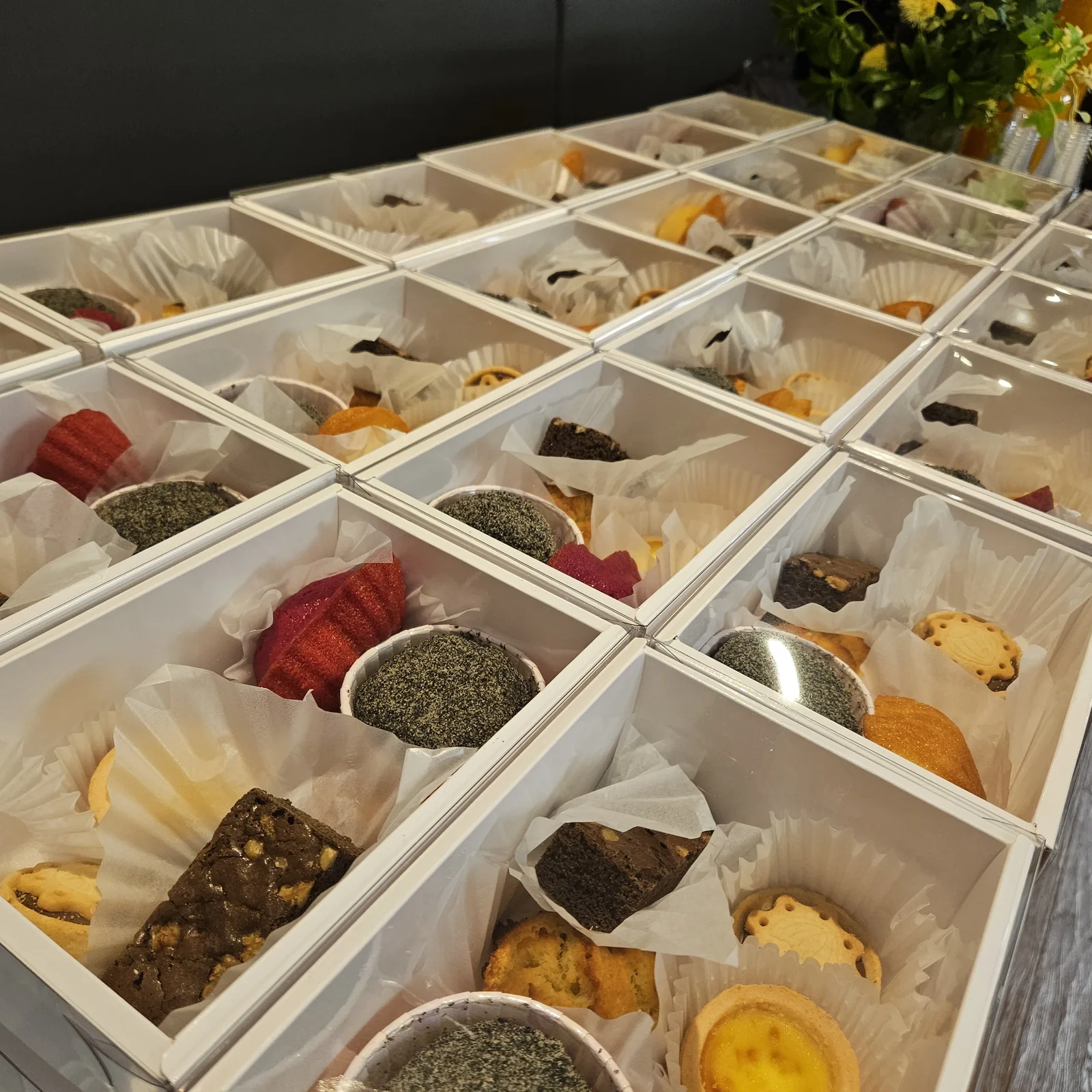 신년 다과·커피브레이크 케이터링 — 세션 휴식 세팅