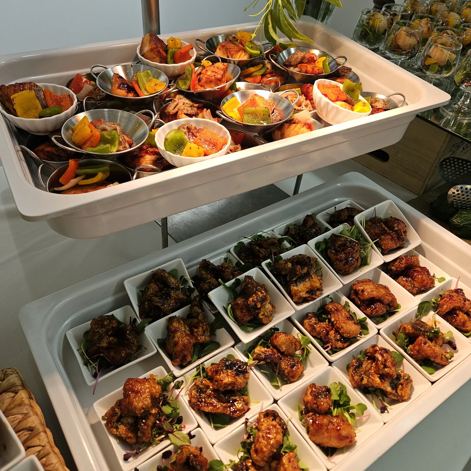 연말 시상식 케이터링 — 갤러리 공간 세팅